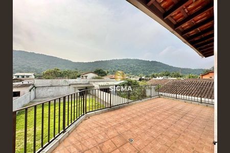 5_photo/94d1fde111.d70948cd37f6cfc6-ATLAS-e1703cbc-e2fa-4e88-8e76-4c1c4487f99f.jpg de casa à venda com 3 quartos, 234m² em Jardim Guaiuba, Guarujá