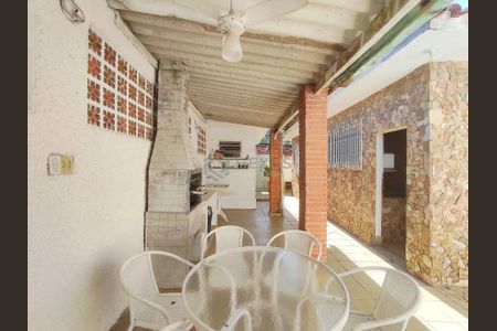 30_photo/94d1fde125.2832257cbb3df2c4-ATLAS-47b659b2-b286-4871-aeca-9a57305cf5d3.jpg de casa à venda com 3 quartos, 200m² em Jardim Guaiuba, Guarujá