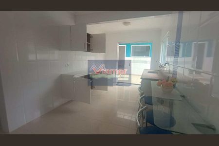 6_photo/94d1fde1c5.ceff8192393c33de-ATLAS-bf4b75e2-429f-4dcf-aa0a-96834e9c64ec.jpg de casa à venda com 3 quartos, 200m² em Jardim Guaiuba, Guarujá