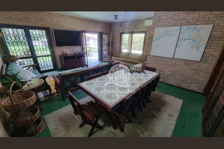 16_photo/94d1fde6f7.32ff380b2dea4782-ATLAS-2c94f417-af10-4379-8357-a42bef8dd8b3.jpg de casa à venda com 3 quartos, 200m² em Jardim Guaiuba, Guarujá