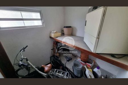 34_photo/94d1fde6f7.32ff380b2dea4782-ATLAS-e6c9a742-2845-4333-b3f5-ace91abda58d.jpg de casa à venda com 3 quartos, 200m² em Jardim Guaiuba, Guarujá