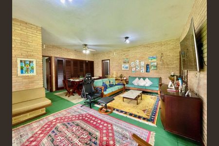 4_photo/94d1fde711.ceff8192393c33de-ATLAS-e96a1d0c-5380-494c-afbf-00c3b5af353e.jpg de casa à venda com 3 quartos, 400m² em Jardim Guaiuba, Guarujá