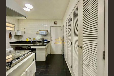 12_photo/94d1fde711.ceff8192393c33de-ATLAS-eee8254b-46b1-4ea0-bc25-2dced1b4a750.jpg de casa à venda com 3 quartos, 400m² em Jardim Guaiuba, Guarujá