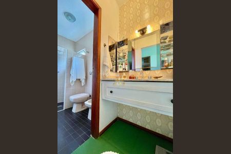 2_photo/94d1fde73d.068df14040ee1bd0-ATLAS-a10eff03-b9f1-4e48-96a9-a12bc2abf3f9.jpg de casa à venda com 3 quartos, 400m² em Jardim Guaiuba, Guarujá