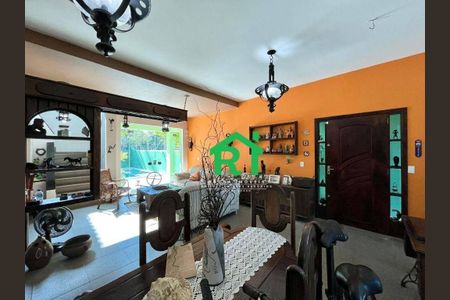 10_photo/94d1fde755.255fd64cf10ed1dc-ATLAS-b8153df7-732c-4afb-9e54-755f1f96fdc3.jpg de casa à venda com 4 quartos, 230m² em Jardim Guaiuba, Guarujá