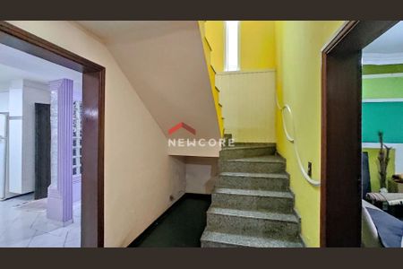 39_photo/94d1fe02f3.527d2e055a247cfd-ATLAS-476d88bc-ed52-4306-9fdc-bbec29805179.jpg de casa à venda com 4 quartos, 360m² em Vila Santa Rosa, Guarujá