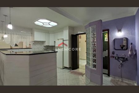 7_photo/94d1fe02f3.527d2e055a247cfd-ATLAS-8b4bc0c5-af8d-49a1-bb01-0fb7a53ef02a.jpg de casa à venda com 4 quartos, 360m² em Vila Santa Rosa, Guarujá