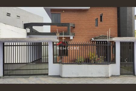 24_photo/94d1fe02f3.527d2e055a247cfd-ATLAS-e89371a6-df6c-4db2-a3a4-568007b85d10.jpg de casa à venda com 4 quartos, 360m² em Vila Santa Rosa, Guarujá