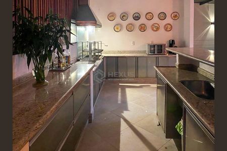 49_photo/94d1fe03d9.6721d330cc8d7611-ATLAS-708f8d88-4b1a-48c6-9c0d-e282053f57bc.jpg de casa à venda com 6 quartos, 695m² em Vila Santa Rosa, Guarujá