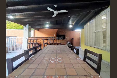 32_photo/94d1fe0a99.ae6c0d4ae2e822c2-ATLAS-db63d7eb-4057-4d1e-ad8f-2ef15b9ddde9.jpg de casa à venda com 3 quartos, 200m² em Jardim Guaiuba, Guarujá