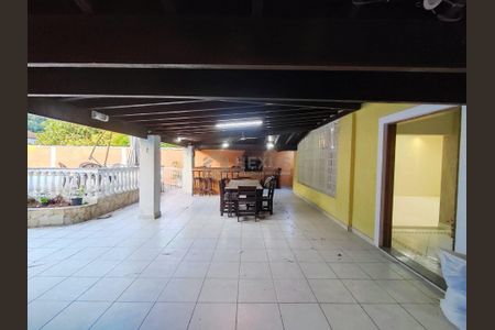 31_photo/94d1fe0a99.ae6c0d4ae2e822c2-ATLAS-f15ea517-e9a2-4e56-92e9-aace543054ab.jpg de casa à venda com 3 quartos, 200m² em Jardim Guaiuba, Guarujá