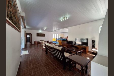 12_photo/94d1fe0a9d.7db7238b51a5fbc6-ATLAS-33f654ba-1fc2-48e0-9d9e-e096f0ee6a61.jpg de casa à venda com 4 quartos, 360m² em Jardim Guaiuba, Guarujá