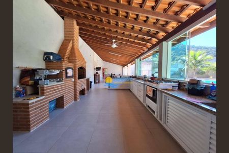 5_photo/94d1fe0a9d.7db7238b51a5fbc6-ATLAS-bc36e2a3-38e7-452d-bde1-2f64d500921a.jpg de casa à venda com 4 quartos, 360m² em Jardim Guaiuba, Guarujá