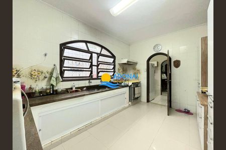 9_photo/94d1fe0ab5.cd6912d4e48c45dd-ATLAS-aaa863bc-6b93-4ee5-8643-0afe2f79925e.jpg de casa à venda com 4 quartos, 272m² em Jardim Guaiuba, Guarujá