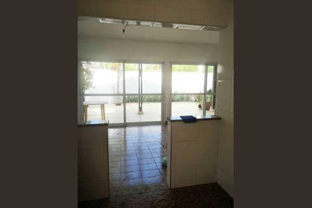 4_photo/94d1fe0ab9.c1901fb716559bbd-ATLAS-0b7ae31f-3307-405c-85e6-a3c1b1debd31.jpg de casa à venda com 3 quartos, 130m² em Jardim Guaiuba, Guarujá