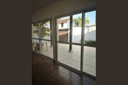 10_photo/94d1fe0ab9.c1901fb716559bbd-ATLAS-407109ff-fe13-4787-a8a9-ff37cdc196c3.jpg de casa à venda com 3 quartos, 130m² em Jardim Guaiuba, Guarujá