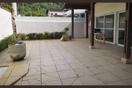 11_photo/94d1fe0ab9.e7056842b54bb805-ATLAS-ab327888-e9ec-4a9e-a535-9edaa5dbda46.jpg de casa para alugar com 3 quartos, 360m² em Jardim Guaiuba, Guarujá