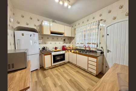 7_photo/94d1fe0acb.a26d9ccbf8f52a85-ATLAS-3dd65b76-c6c6-407f-a76e-64109fe06a48.jpg de casa à venda com 3 quartos, 360m² em Jardim Guaiuba, Guarujá