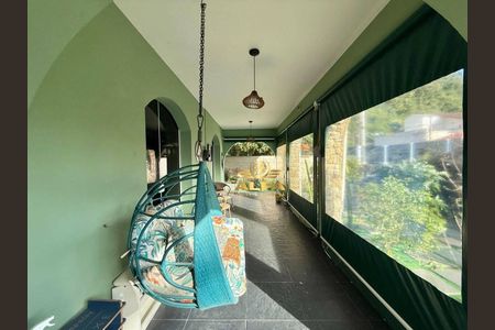 22_photo/94d1fe0acb.a26d9ccbf8f52a85-ATLAS-b64a44b5-113a-4293-876d-d1137794d643.jpg de casa à venda com 3 quartos, 360m² em Jardim Guaiuba, Guarujá