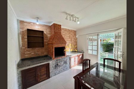 11_photo/94d1fe0acb.a26d9ccbf8f52a85-ATLAS-ef6dae6c-e3bf-4c35-92b8-74679c708d79.jpg de casa à venda com 3 quartos, 360m² em Jardim Guaiuba, Guarujá