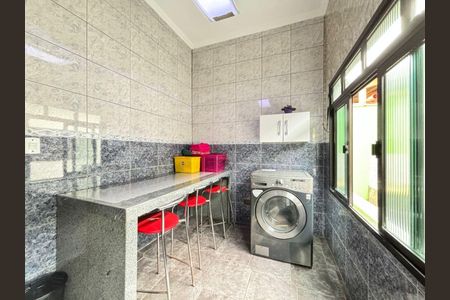 3_photo/94d1fe0af7.36817066de3aa5de-ATLAS-7dca6ed5-bbb5-4485-9e1a-35e8a0f77602.jpg de casa à venda com 7 quartos, 328m² em Jardim Guaiuba, Guarujá