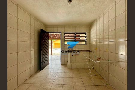 30_photo/94d1fe0b2b.e9bc35269128f7e8-ATLAS-cf115ce1-e3da-4208-bf30-0715f956527f.jpg de casa à venda com 4 quartos, 300m² em Jardim Guaiuba, Guarujá