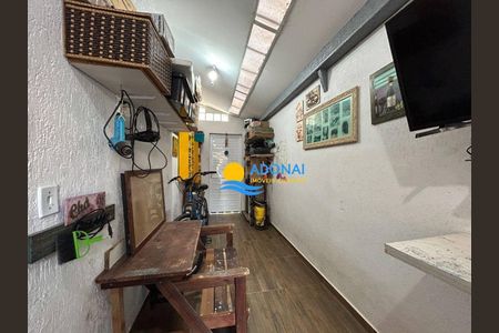 14_photo/94d1fe0b43.6a6352fa2cb3f7a9-ATLAS-e296eb6f-53d0-4d3f-a0c7-2ee355ebb0a6.jpg de casa à venda com 6 quartos, 300m² em Jardim Guaiuba, Guarujá