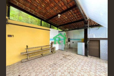 6_photo/94d1fe0b71.4a1064e90c9b93dd-ATLAS-4be51e83-4933-4f4e-8773-c504b757f61e.jpg de casa à venda com 3 quartos, 200m² em Jardim Guaiuba, Guarujá
