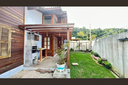 8_photo/94d1fe0c85.4cea1a0b3f6bbd2f-ATLAS-aff09876-97eb-4159-a78b-ca2edea1daf5.jpg de casa à venda com 5 quartos, 190m² em Jardim Guaiuba, Guarujá