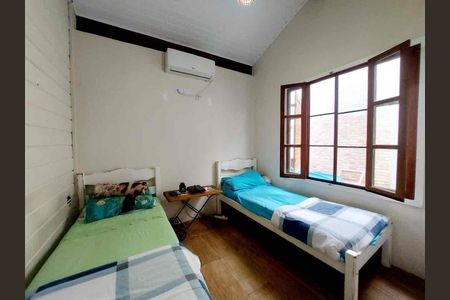 10_photo/94d1fe0c8b.ceff8192393c33de-ATLAS-15b0fb75-6f10-452f-bce1-77c38c3fd56d.jpg de casa à venda com 5 quartos, 200m² em Jardim Guaiuba, Guarujá