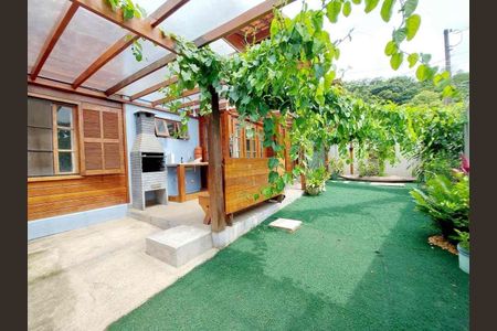 5_photo/94d1fe0c8b.ceff8192393c33de-ATLAS-bc1aaa74-6658-457a-8ade-694c06cdc1f4.jpg de casa à venda com 5 quartos, 200m² em Jardim Guaiuba, Guarujá