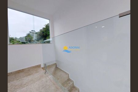 32_photo/94d1fe0c8f.1c5ee5b12bdcf8f7-ATLAS-4d2b85a0-342f-472f-a33f-bac4680782b7.jpg de casa à venda com 3 quartos, 136m² em Jardim Guaiuba, Guarujá