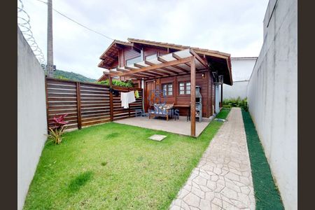 7_photo/94d1fe0c8f.a095ebe9a9b9d05b-ATLAS-54a21cb7-fa2c-4dea-a9a0-d0a0b715399e.jpg de casa à venda com 2 quartos, 200m² em Jardim Guaiuba, Guarujá