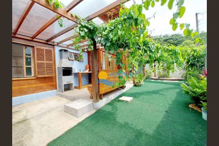 6_photo/94d1fe0c99.d0d6d4d4a64609a5-ATLAS-60cad219-e67f-4b90-94ba-659e093bc26f.jpg de casa à venda com 5 quartos, 215m² em Jardim Guaiuba, Guarujá