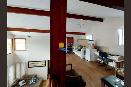 12_photo/94d1fe0c99.d0d6d4d4a64609a5-ATLAS-62150c8b-73f3-49e6-a94e-7e20eb028e7b.jpg de casa à venda com 5 quartos, 215m² em Jardim Guaiuba, Guarujá