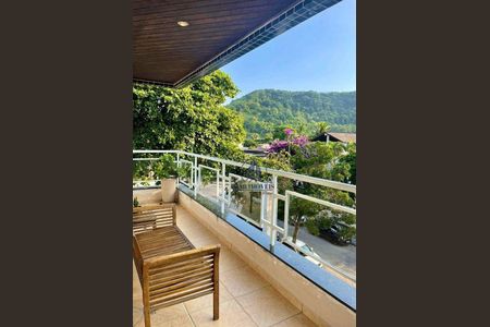 4_photo/94d1fe0d4b.f5f94b67c2efc62a-ATLAS-5c938d08-581a-4d4f-9900-cd86a6fa9cec.jpg de apartamento à venda com 1 quarto, 55m² em Jardim Guaiuba, Guarujá