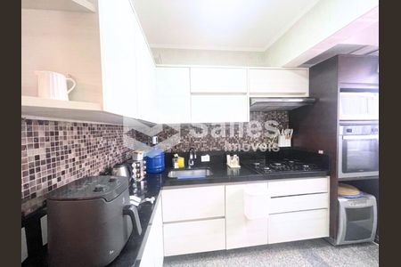 8_photo/94d1fe0d4d.d5b5dcf828ac20d3-ATLAS-65c6ca47-afc2-420f-b19b-5c833b340ec7.jpg de apartamento à venda com 2 quartos, 67m² em Jardim Las Palmas, Guarujá