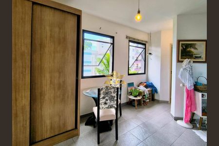 7_photo/94d1fe0d5b.5955ad7459482dc1-ATLAS-9594eef6-c8b2-4835-8165-ee47c4e4cad3.jpg de apartamento à venda com 1 quarto, 22m² em Jardim Las Palmas, Guarujá