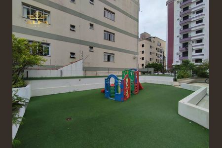 30_photo/94d1fe0d65.766a11cf4a454b56-ATLAS-85e28bce-610e-4c75-aa01-4b0c93df6c6a.jpg de apartamento à venda com 3 quartos, 95m² em Jardim Las Palmas, Guarujá