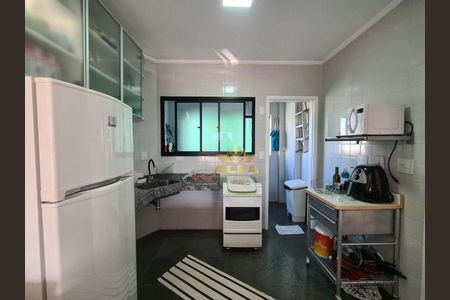 24_photo/94d1fe0d65.766a11cf4a454b56-ATLAS-a68494fa-8990-42bd-8dd6-e7c6af6bd6cf.jpg de apartamento à venda com 3 quartos, 95m² em Jardim Las Palmas, Guarujá