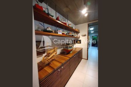 6_photo/94d1fe0d6d.2832257cbb3df2c4-ATLAS-7dd7be66-61c3-4162-abf2-389316bc02aa.jpg de casa à venda com 4 quartos, 171m² em Jardim Las Palmas, Guarujá