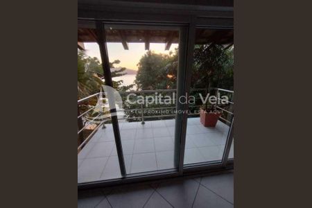 5_photo/94d1fe0d6d.2832257cbb3df2c4-ATLAS-87db5342-03a8-4c36-b700-d41e176cae7e.jpg de casa à venda com 4 quartos, 171m² em Jardim Las Palmas, Guarujá