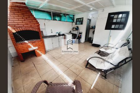 20_photo/94d1fe0d87.b24a59dfe16413ee-ATLAS-28cf86e4-cd2e-4089-9c61-99e6730f5f1e.jpg de casa à venda com 2 quartos, 65m² em Jardim Las Palmas, Guarujá