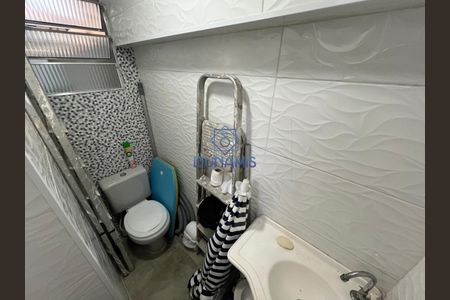 27_photo/94d1fe0d8f.1061d8d006d8df0d-ATLAS-bf4b94b8-b851-4f2e-b430-e17379128d3d.jpg de casa à venda com 2 quartos, 80m² em Jardim Las Palmas, Guarujá