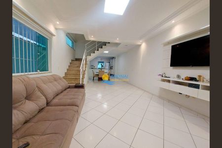 5_photo/94d1fe0dc1.732b7fd8aaa5f07d-ATLAS-49a7d8c2-0b1c-49db-a1e3-95fcd1f4f3b1.jpg de casa à venda com 3 quartos, 250m² em Jardim Las Palmas, Guarujá