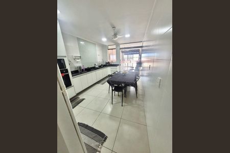 3_photo/94d1fe1069.ceff8192393c33de-ATLAS-3d515e61-4f2a-4314-b5e7-6ee295193f55.jpg de casa à venda com 2 quartos, 79m² em Jardim Las Palmas, Guarujá