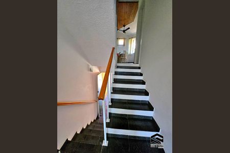 7_photo/94d1fe108b.5a6c1bf0160d7da9-ATLAS-7259d37b-df49-44ca-8761-45ea94ffb9c1.jpg de casa à venda com 1 quarto, 55m² em Jardim Las Palmas, Guarujá