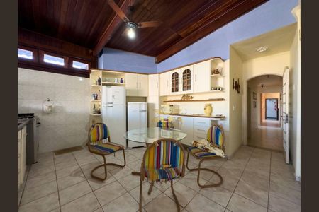 12_photo/94d1fe114f.5a85c5bdfef41cf9-ATLAS-5333daad-ed73-4d95-acde-9c77a382cd98.jpg de apartamento à venda com 3 quartos, 245m² em Jardim Las Palmas, Guarujá