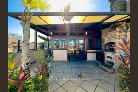 12_photo/94d1fe114f.5a85c5bdfef41cf9-ATLAS-ed40c54b-d631-49f0-b4f2-afdda9cee3f8.jpg de apartamento à venda com 3 quartos, 245m² em Jardim Las Palmas, Guarujá