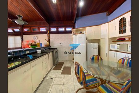 2_photo/94d1fe114f.c18173cdf36e314b-ATLAS-4caea56c-0a32-48ee-af67-e3ece44520a7.jpg de apartamento à venda com 3 quartos, 130m² em Jardim Las Palmas, Guarujá